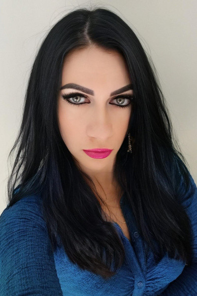 Laura DOBRA
