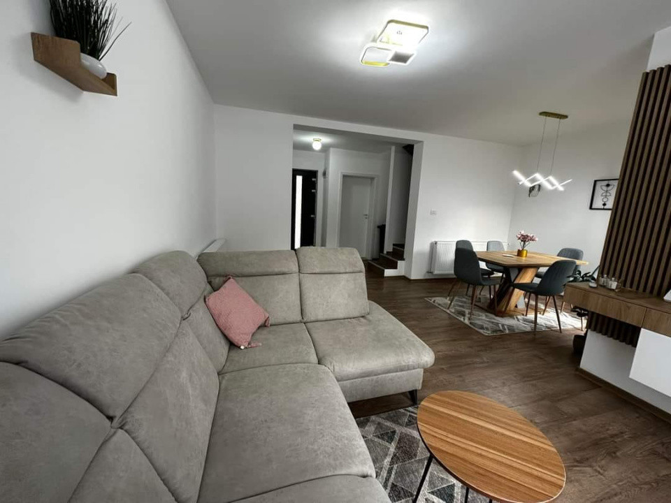 Casă cu 4 camere de vânzare Trivale, Campilui | mobilata si utilata