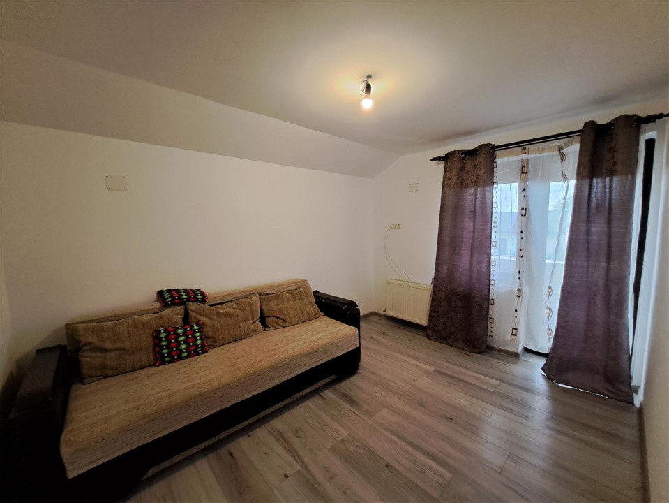  Casa individuala 5 camere platou Trivale - Zona Olteni