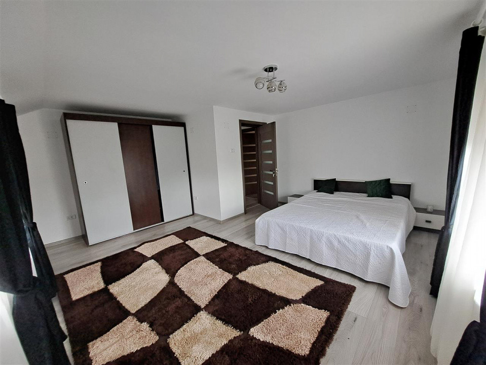  Casa individuala 5 camere platou Trivale - Zona Olteni