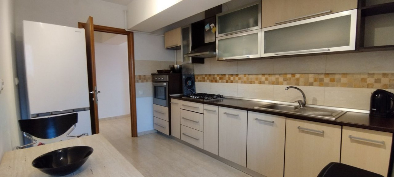 Apartament lux 3 camere+parcare Unirii-Alba Iulia