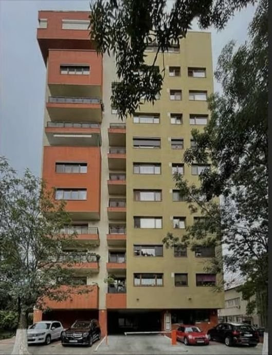 Apartament lux 3 camere+parcare Unirii-Alba Iulia