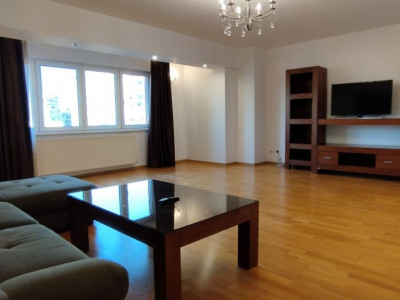 Apartament lux 3 camere+parcare Unirii-Alba Iulia