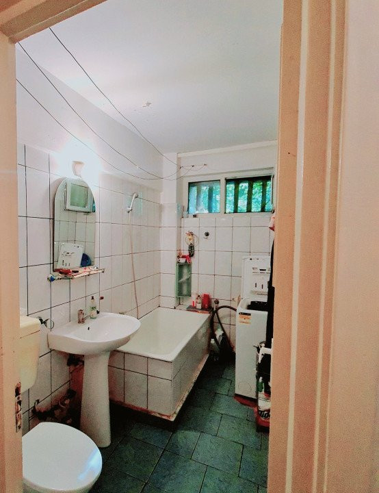 Garsoniera de Vanzare in zona Pajura