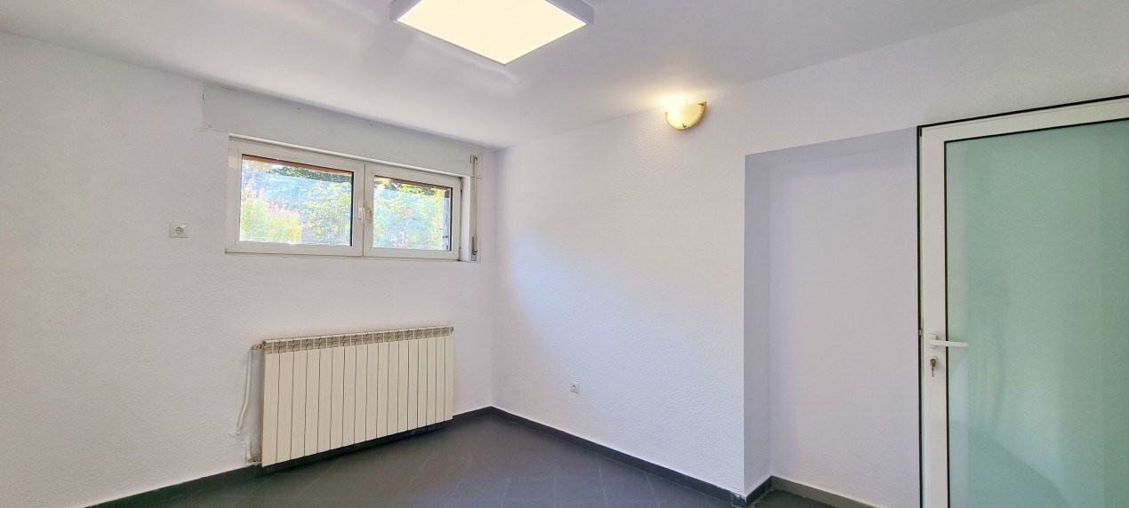 Apartament decomandat in Cotroceni, demisol cu 4 camere in suprafata de 82,73mp!
