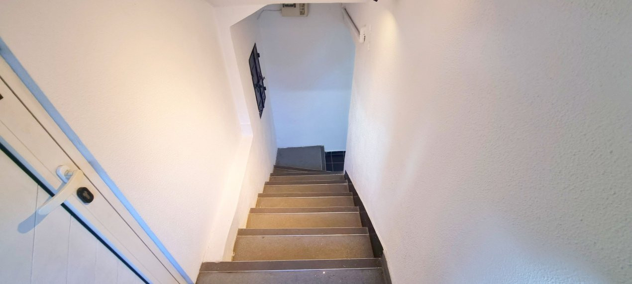 Apartament decomandat in Cotroceni, demisol cu 4 camere in suprafata de 82,73mp!
