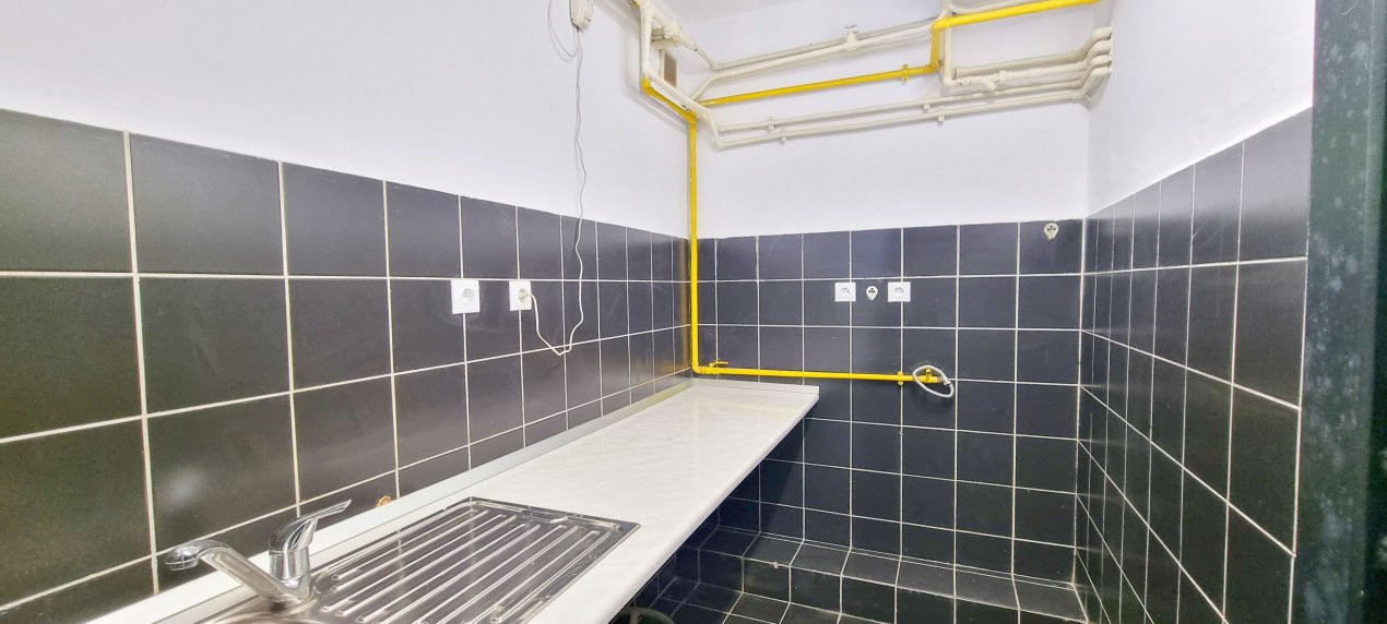 Apartament decomandat in Cotroceni, demisol cu 4 camere in suprafata de 82,73mp!