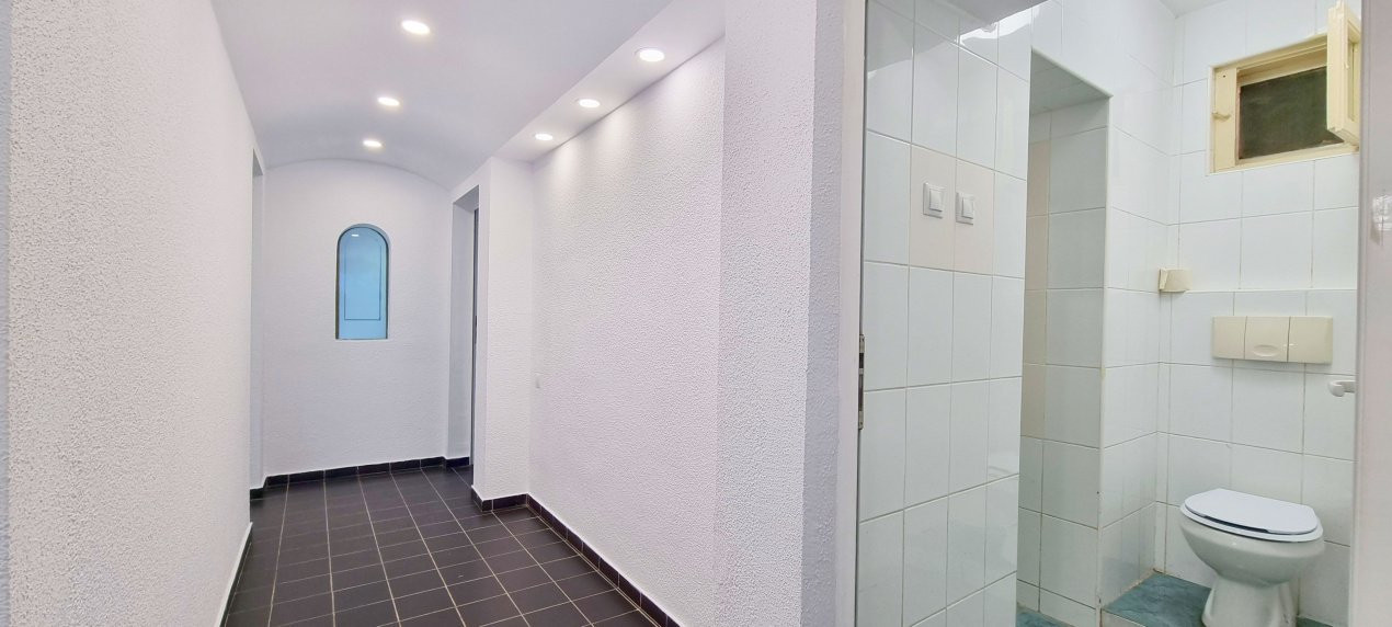 Apartament decomandat in Cotroceni, demisol cu 4 camere in suprafata de 82,73mp!