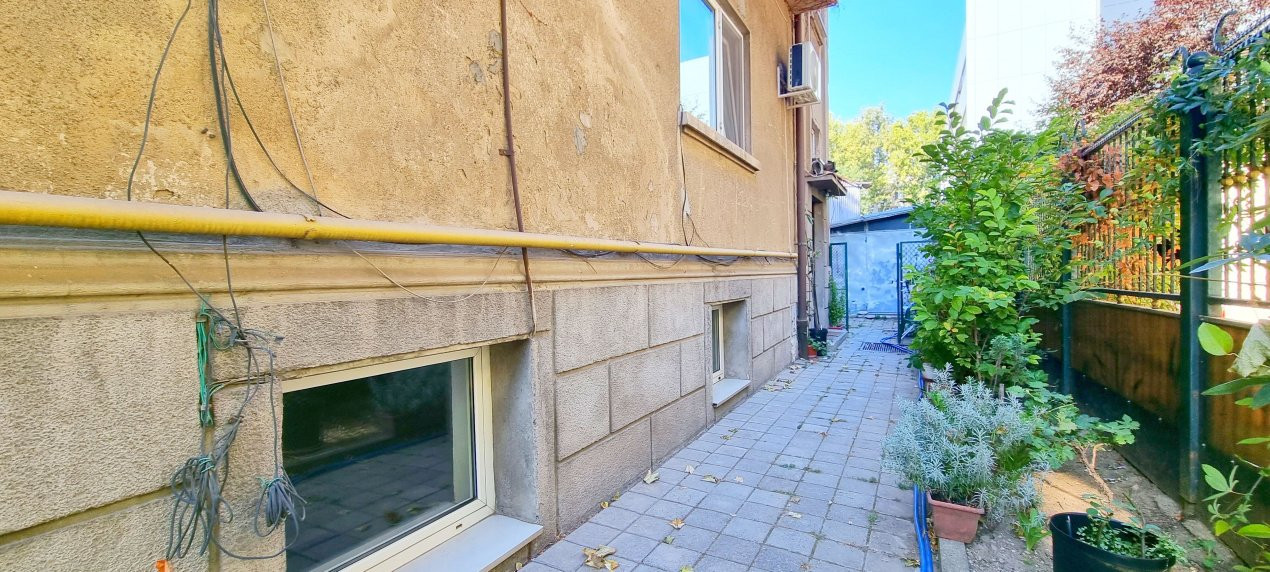 Apartament decomandat in Cotroceni, demisol cu 4 camere in suprafata de 82,73mp!