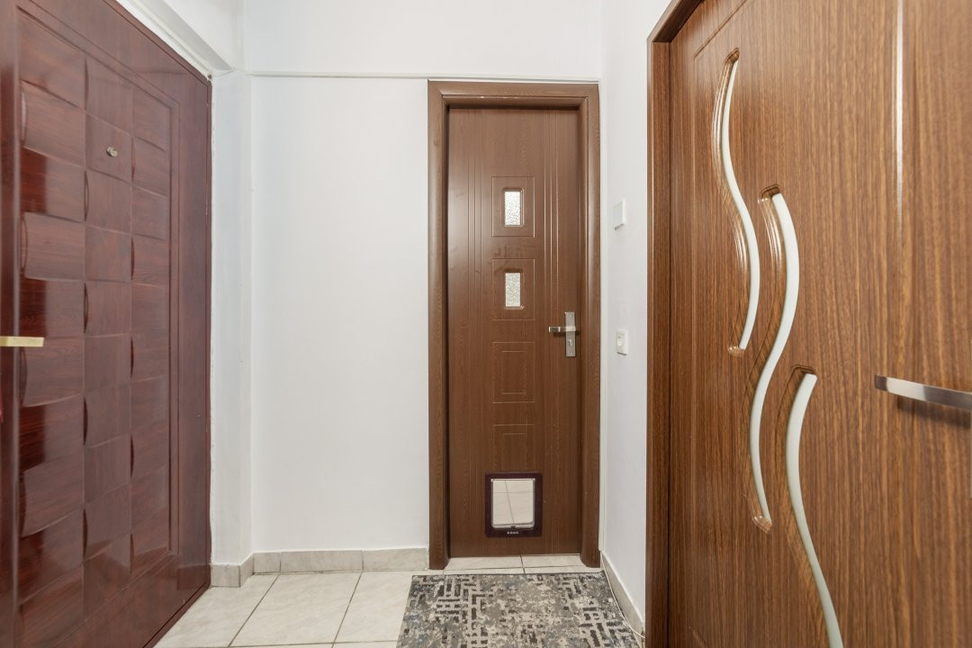 Garsonieră decomandată Găvana – Parter liniștit, aproape de toate facilitățile