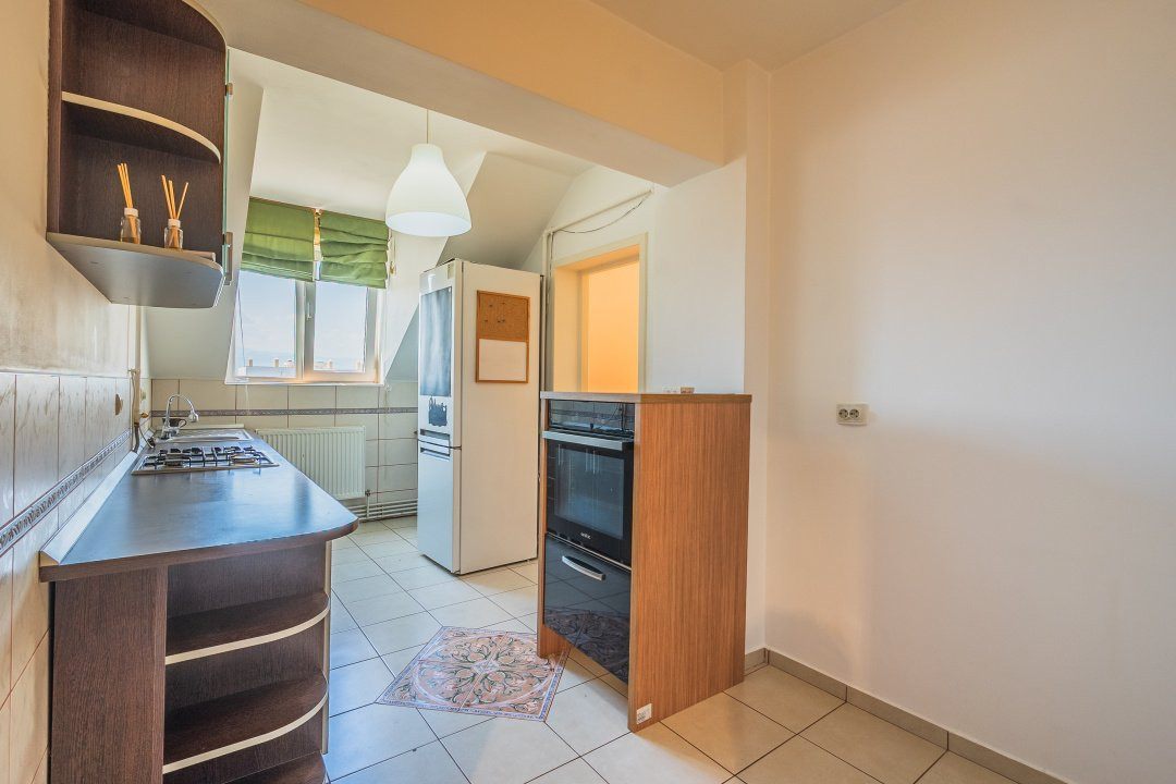 Apartament de vânzare cu 2 camere - Cartierul Ștrand - Priveliște la munți