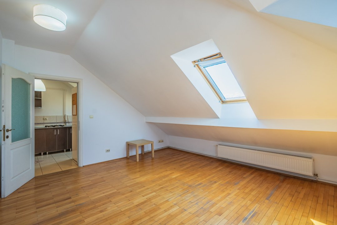 Apartament de vânzare cu 2 camere - Cartierul Ștrand - Priveliște la munți