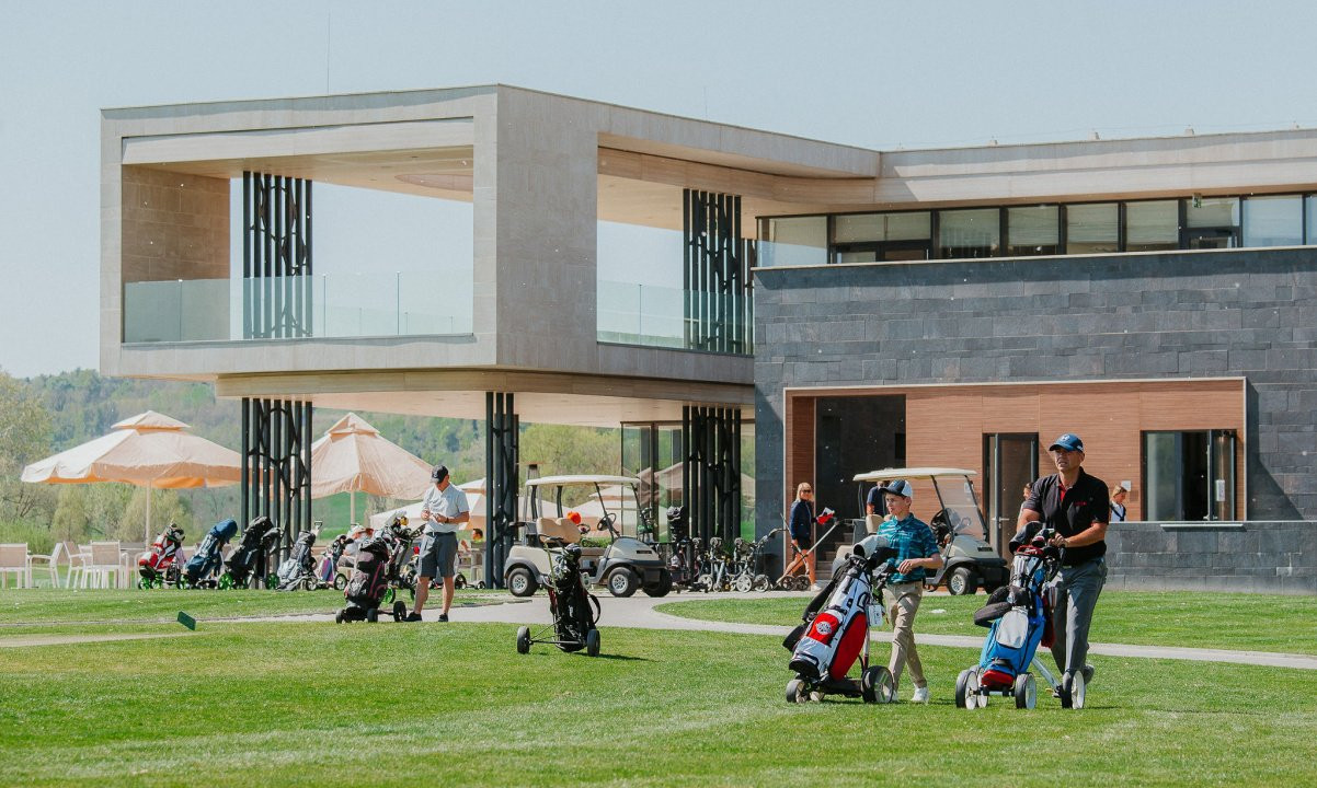 ZALA SPRINGS GOLF RESORT – Un univers dedicat rafinamentului și investiției