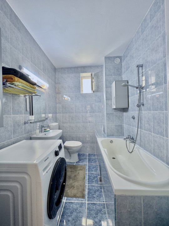Apartament la casa – 4 camere + demisol util + curte și garaj Sibiu