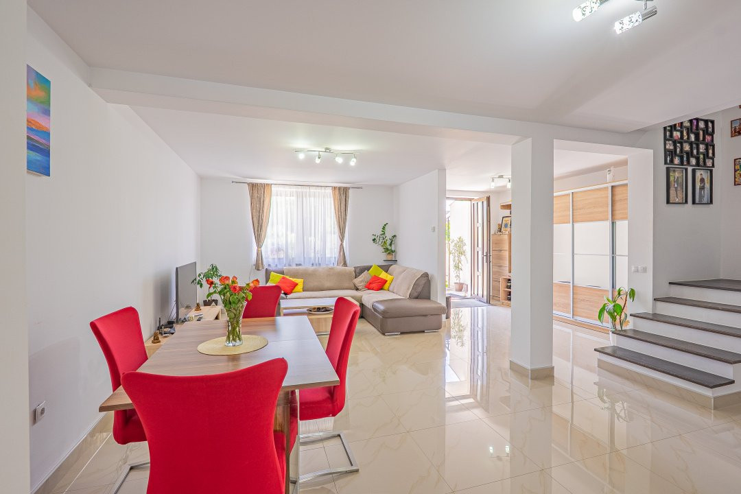 Casă 4 camere, 188 mp curte - Cartier Guşteriţa, Sibiu