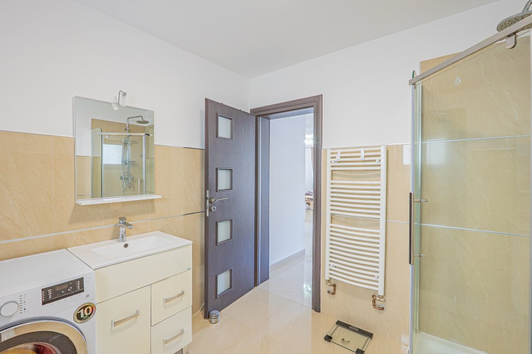 Casă 4 camere, 188 mp curte - Cartier Guşteriţa, Sibiu