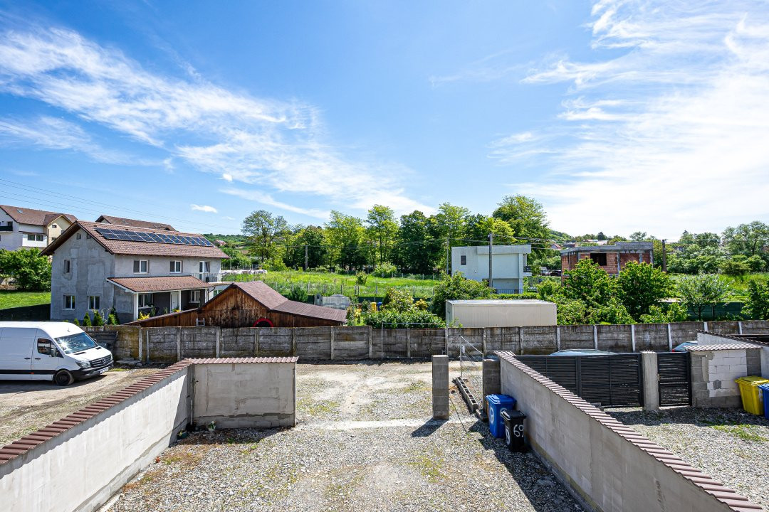 Casă 4 camere, 188 mp curte - Cartier Guşteriţa, Sibiu