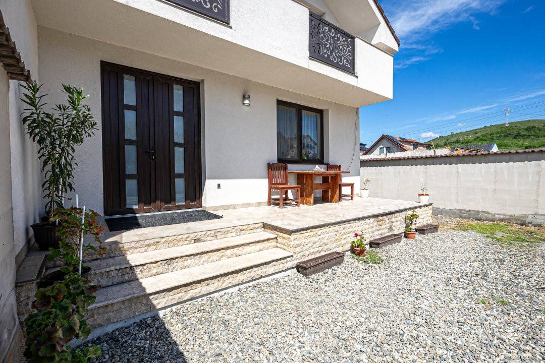 Casă 4 camere, 188 mp curte - Cartier Guşteriţa, Sibiu