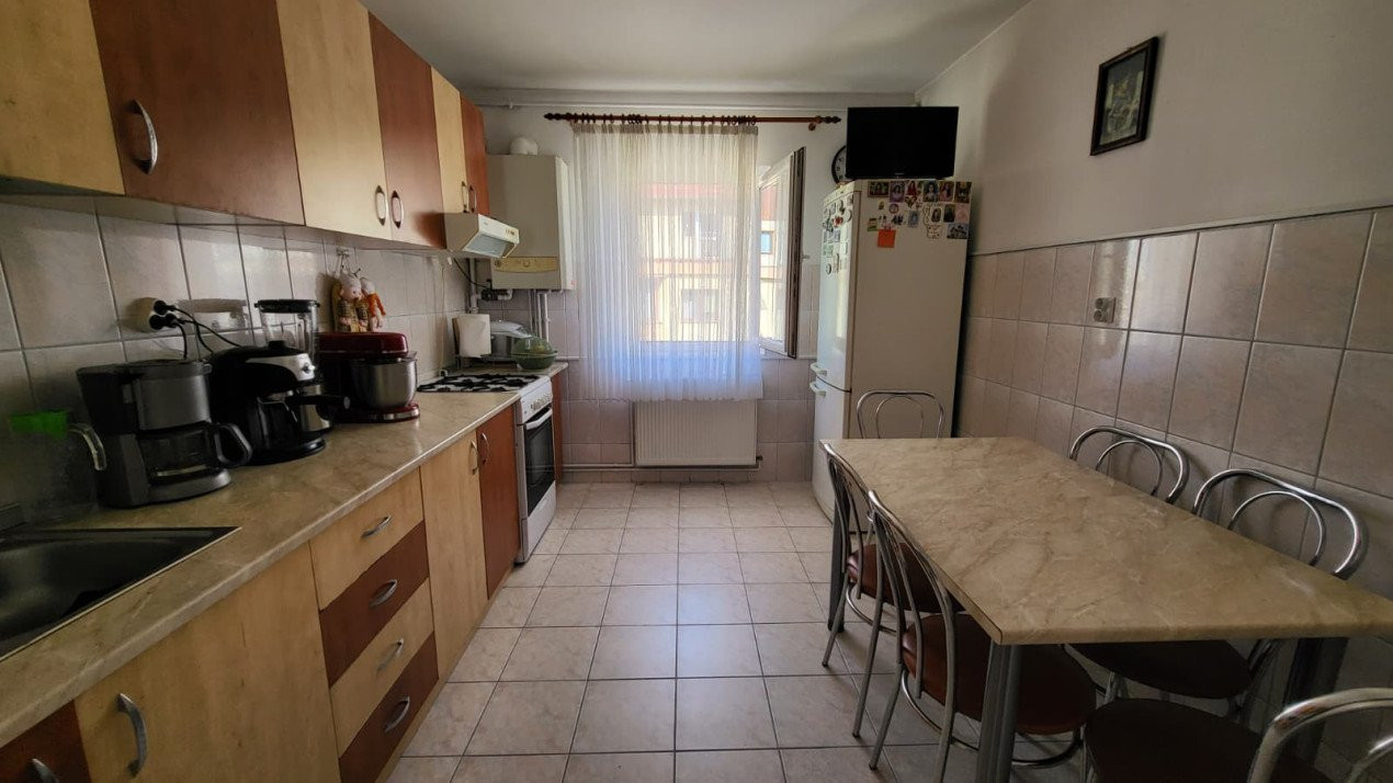 Apartament modern cu 3 camere, 68 mp, 2 balcoane – Turnisor