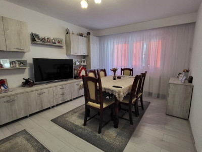 Apartament modern cu 3 camere, 68 mp, 2 balcoane – Turnisor