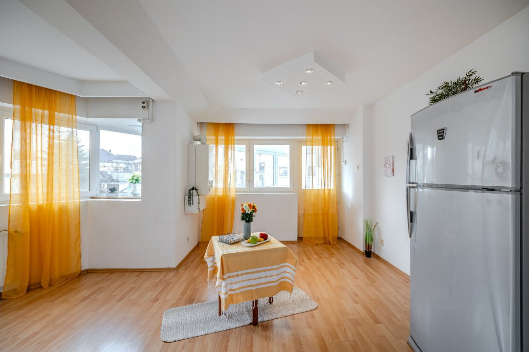 Oferta actualizata - Apartament decomandat, 3 camere, 68 m², Strand 2