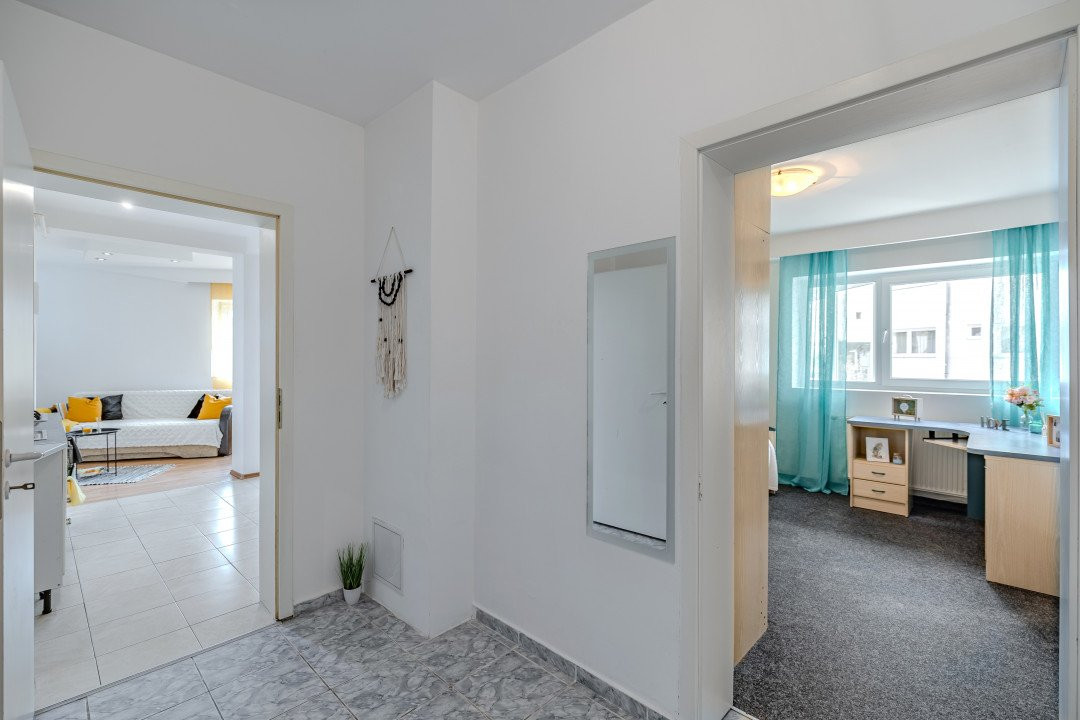 Oferta actualizata - Apartament decomandat, 3 camere, 68 m², Strand 2