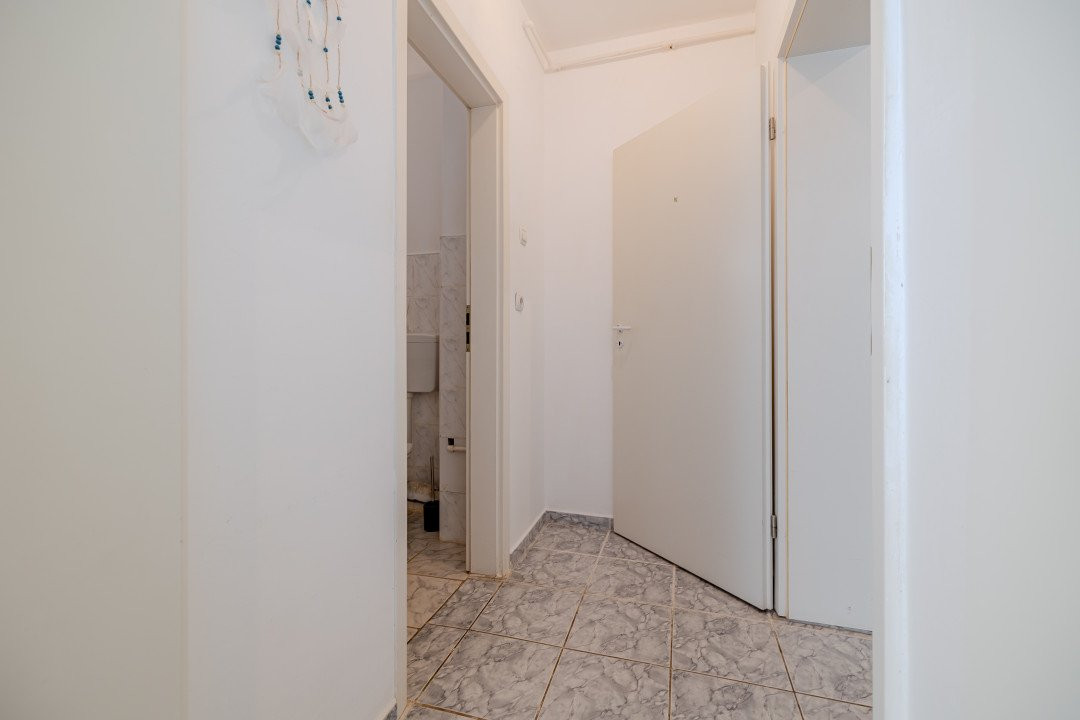 Oferta actualizata - Apartament decomandat, 3 camere, 68 m², Strand 2