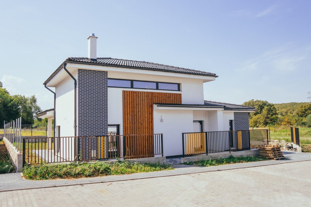 Vila Exclusivista Noua Design Modern si Finisaje de Inalta Calitate Langa Pădure