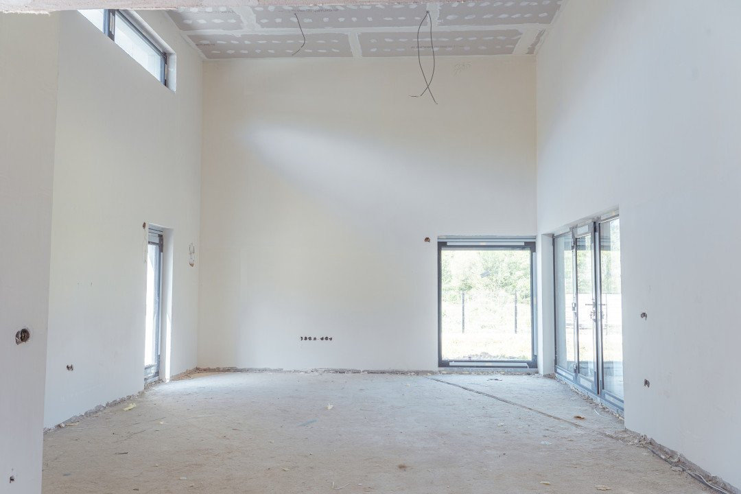 Vila Exclusivista Noua Design Modern si Finisaje de Inalta Calitate Langa Pădure