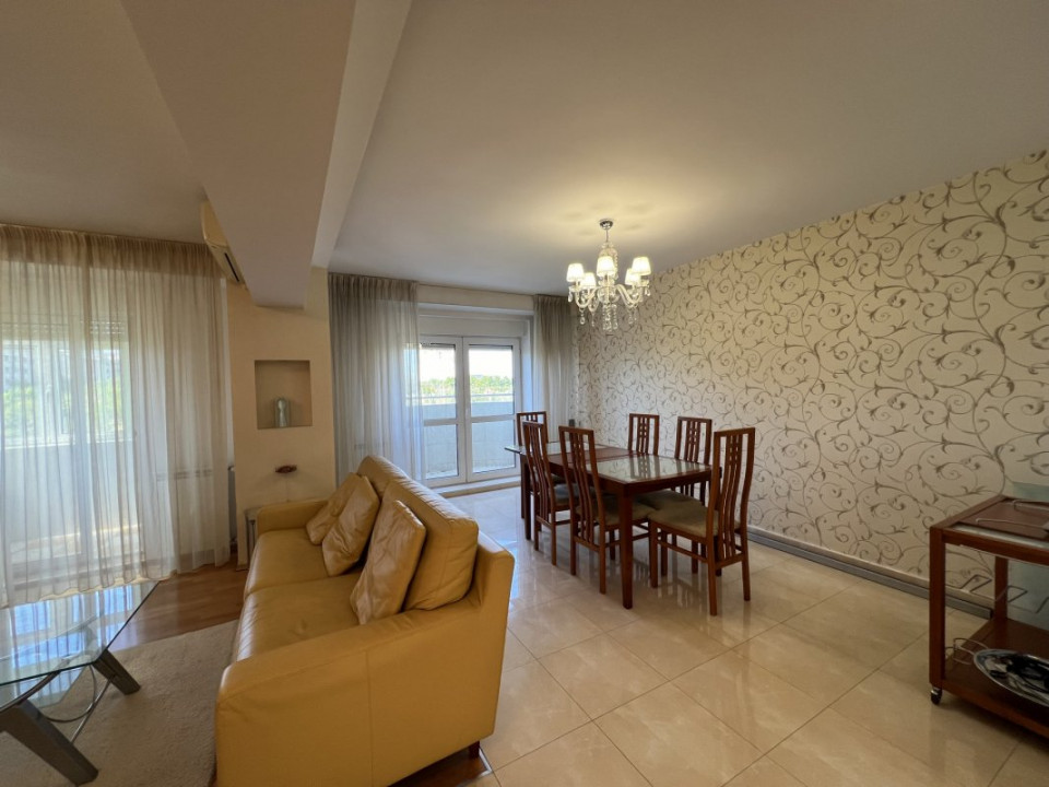 Apartament Unirii - 2 camere 80 mp. Transformat din 3 camere. 