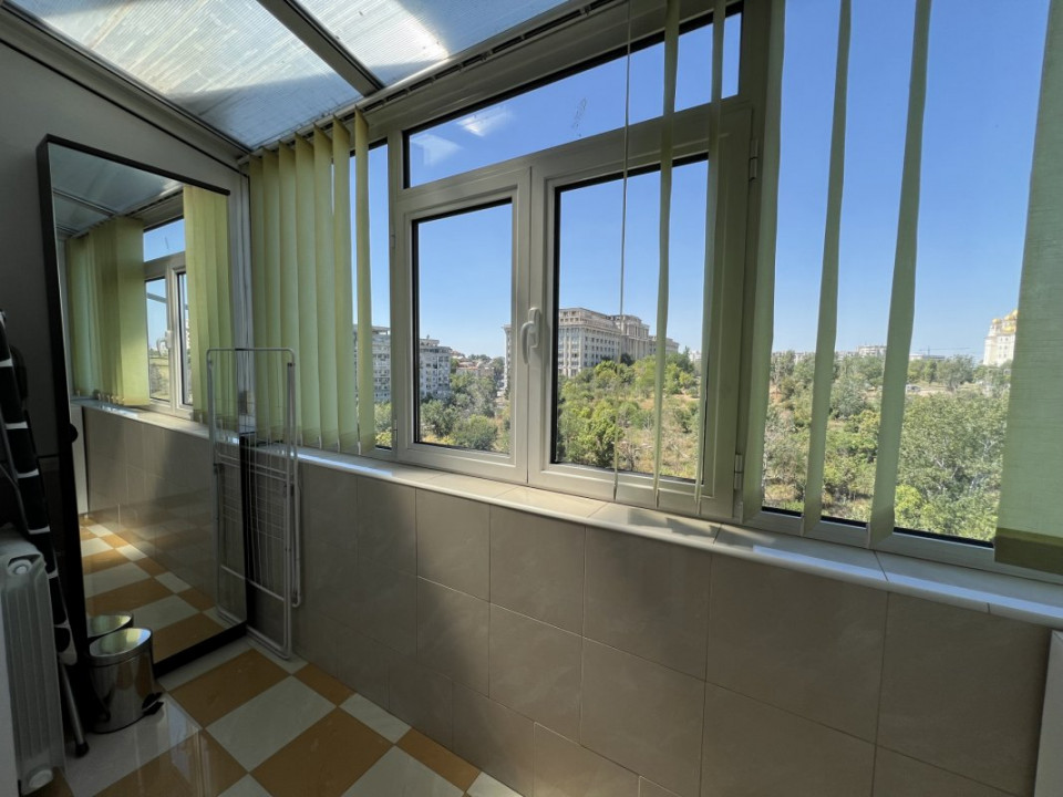 Apartament Unirii - 2 camere 80 mp. Transformat din 3 camere. 