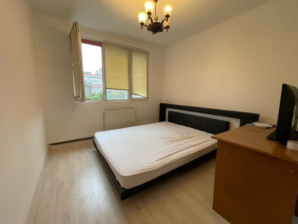 Apartament 3 Camere de Renovat cu centrala proprie