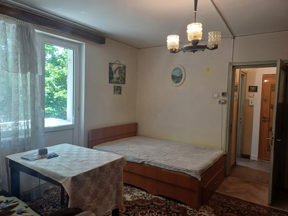  Vanzare apartament 2 camere Central, etaj 2