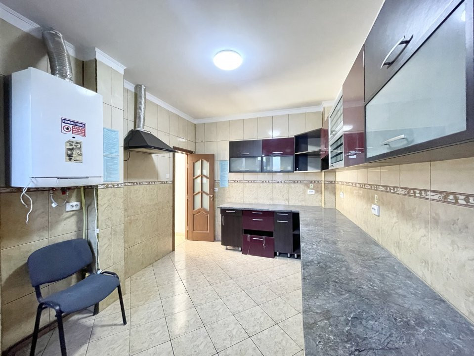 CASA 7 Camere I LOCAȚIE STRATEGICAI Ideala Pentru BUSINESS I 303 MP 
