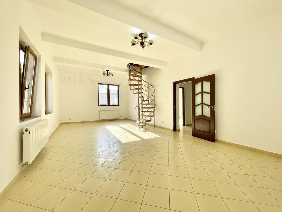 CASA 7 Camere I LOCAȚIE STRATEGICAI Ideala Pentru BUSINESS I 303 MP 
