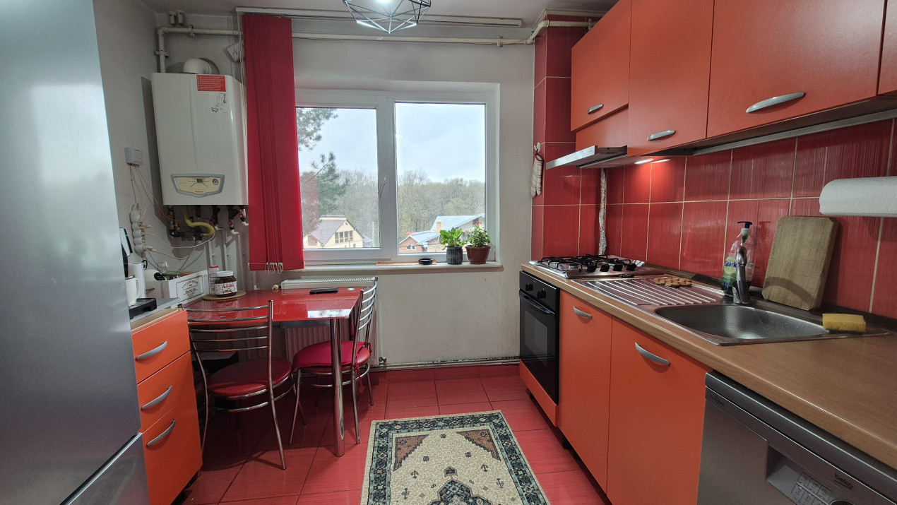 Apartament 3 camere Gavana | decomandat | Etaj 2/4 | Mobilat și utilat complet