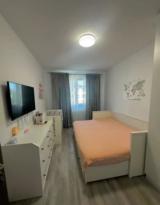 De vânzare | Apartament 3 camere, Etaj 1 | Zona Trivale, lângă pădure