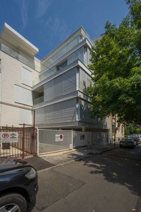 Apartament cu 3 camere de vânzare in zona Unirii – Orleanu 6A by Radu Teaca