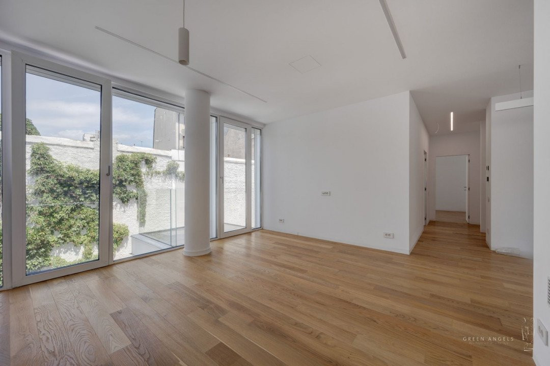 Apartament cu 3 camere de vânzare in zona Unirii – Orleanu 6A by Radu Teaca