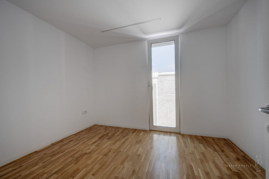 Apartament cu 3 camere de vânzare in zona Unirii – Orleanu 6A by Radu Teaca