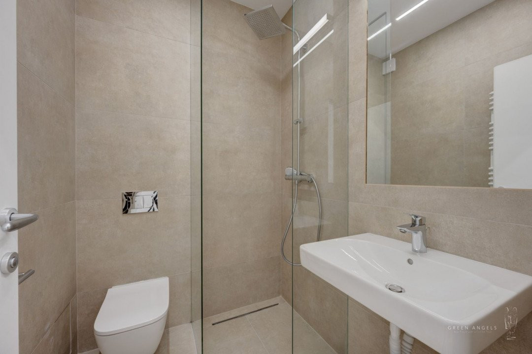 Apartament cu 3 camere de vânzare in zona Unirii – Orleanu 6A by Radu Teaca