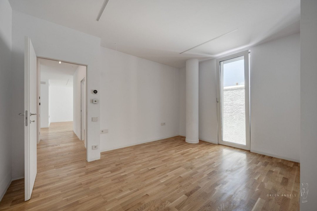 Apartament cu 3 camere de vânzare in zona Unirii – Orleanu 6A by Radu Teaca