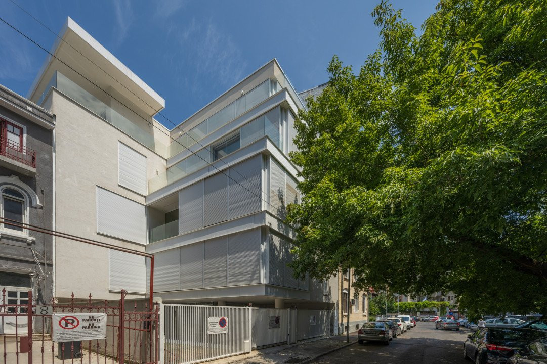Apartament cu 3 camere de vânzare in zona Unirii – Orleanu 6A by Radu Teaca