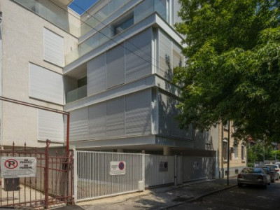 Apartament cu 3 camere de vânzare in zona Unirii – Orleanu 6A by Radu Teaca