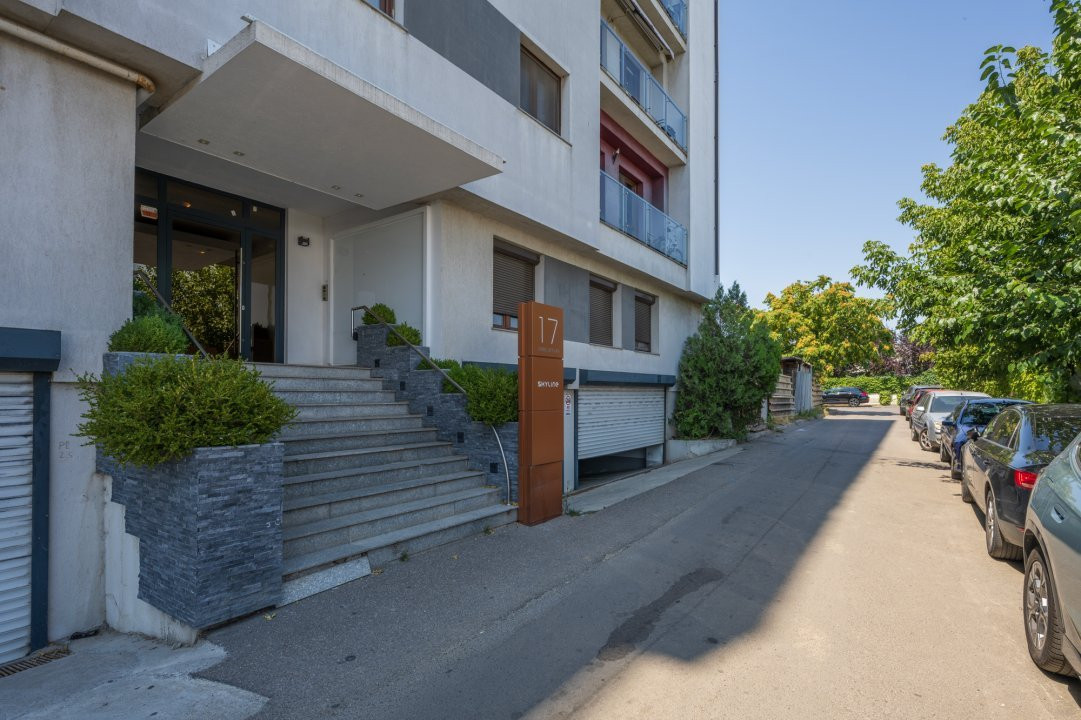 Vanzare apartament 3 camere cu priveliste panoramica superba 