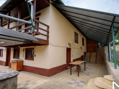 Casă de vânzare în Băjești, comuna Bălilești, județul Argeș – Mioveni