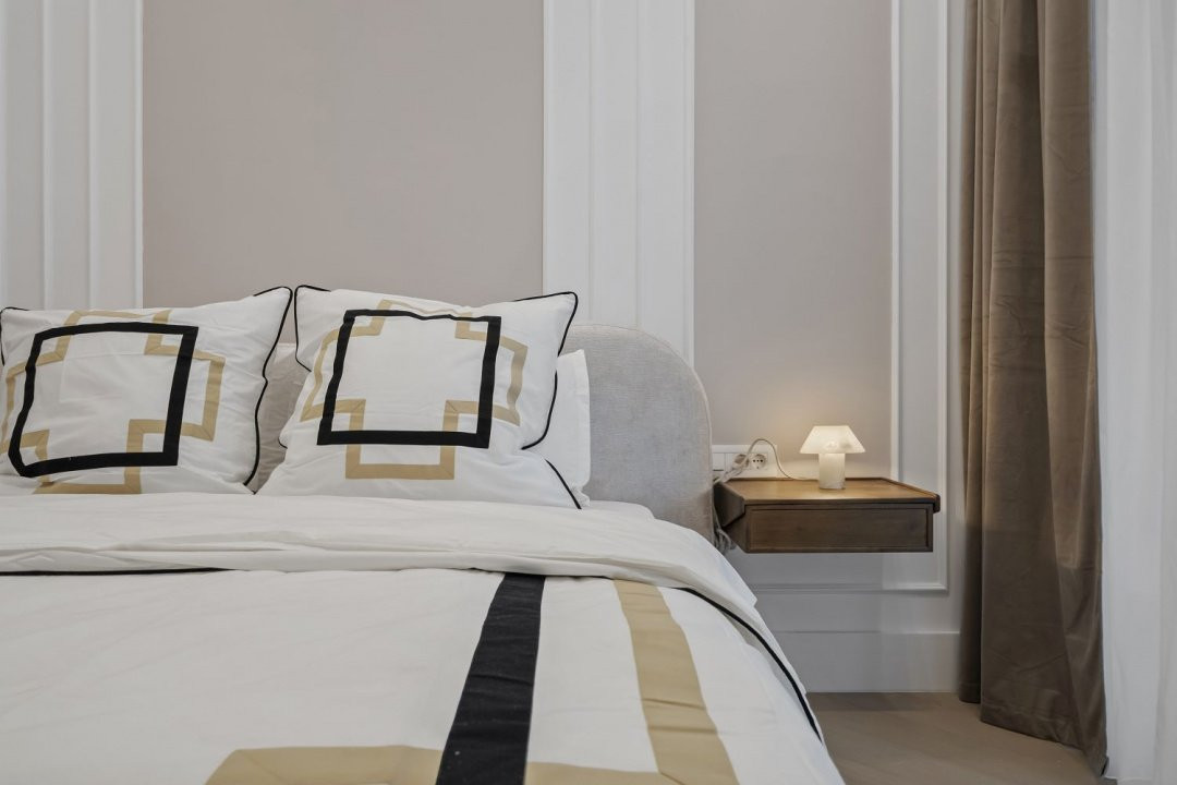FOR RENT - 2 room apartment / Cortina 126 / Cambridge School 