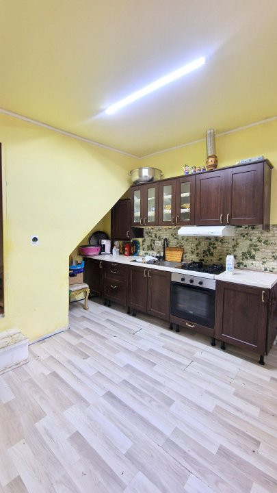 Casa în zona Andronache – 120 mp utili, 5 camere, curte liberă de 30 mp