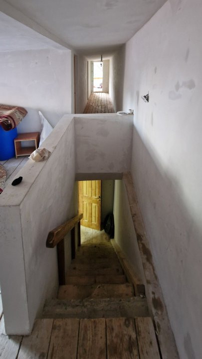 Casa în zona Andronache – 120 mp utili, 5 camere, curte liberă de 30 mp
