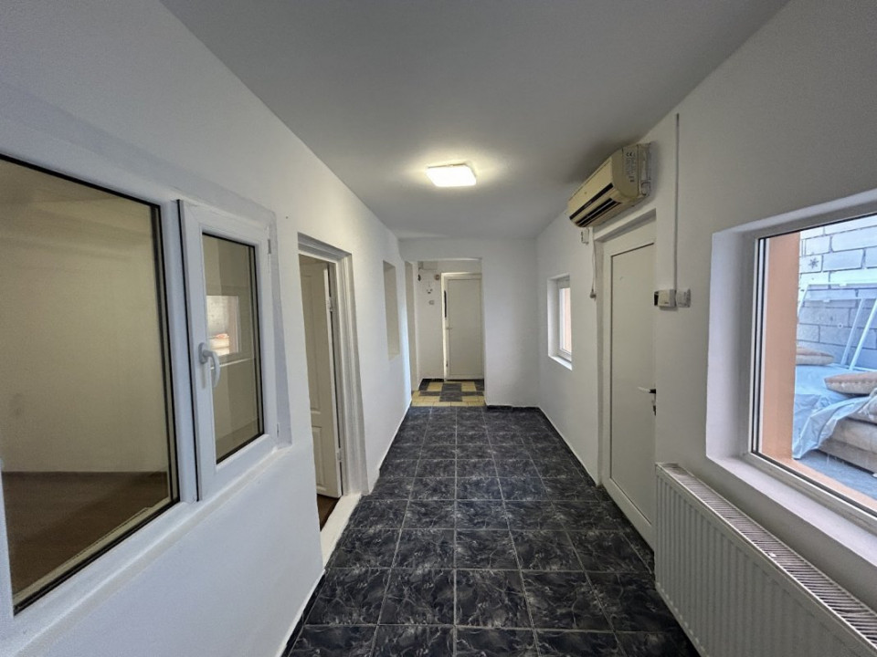 VAND CASA 3 CAM, SINGUR CURTE, APROAPE DE INTRAREA LA SPITALUL FUNDENI, 